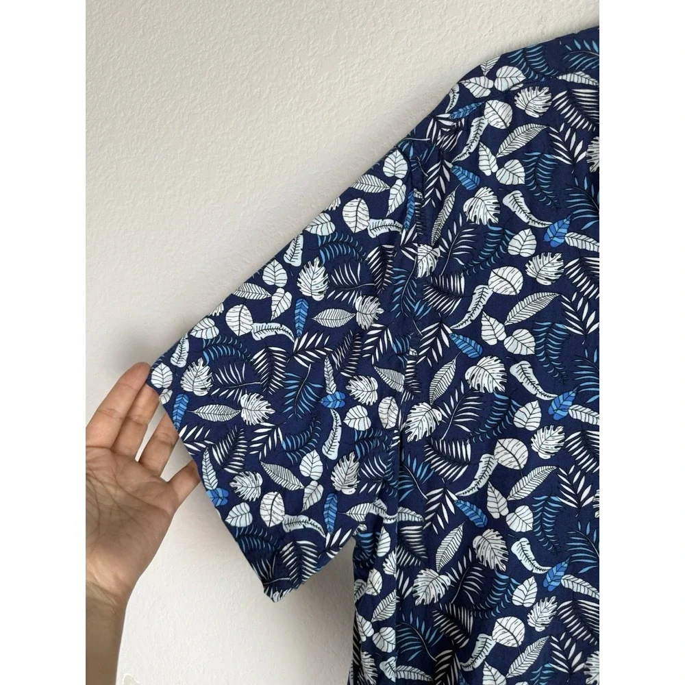 Banana Republic Mens XL Button Shirt Short‎ Sleeve Floral Blue Tropical Hawaiian